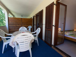 Hotels in Cres